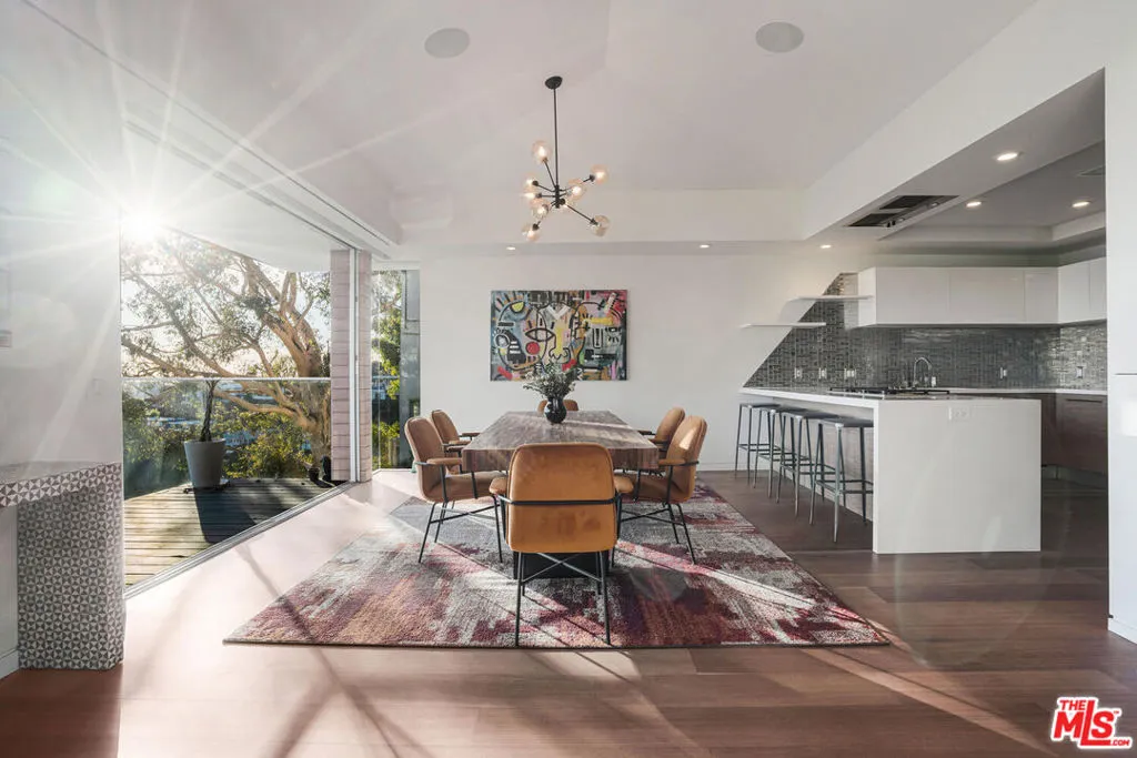 8796 Hollywood Boulevard, Los Angeles, California 90069 home-pic-16